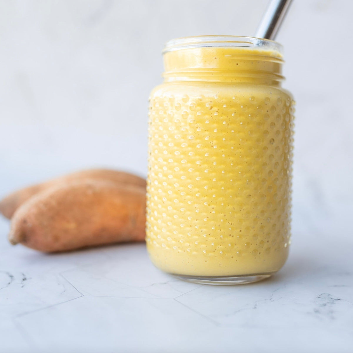 Golden Glow | Smoothie med sød kartoffel og kinakål