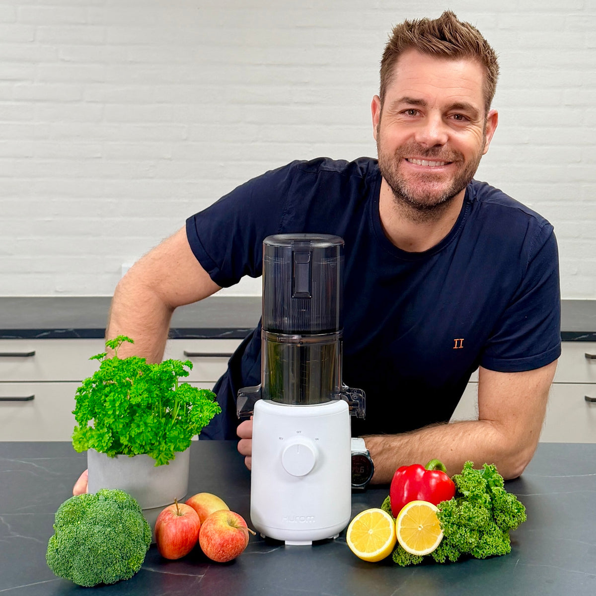 Hurom H310A slowjuicer, Hvid
